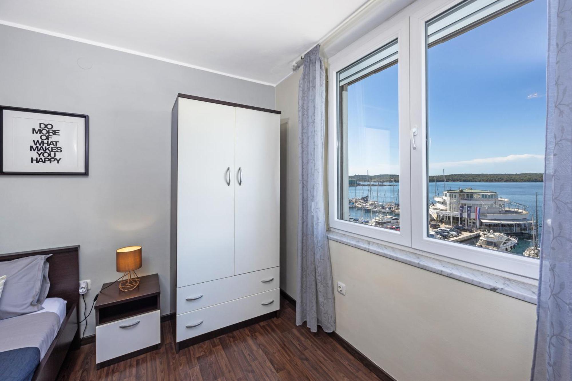 Apartment Seaview Arena Pula Exterior photo